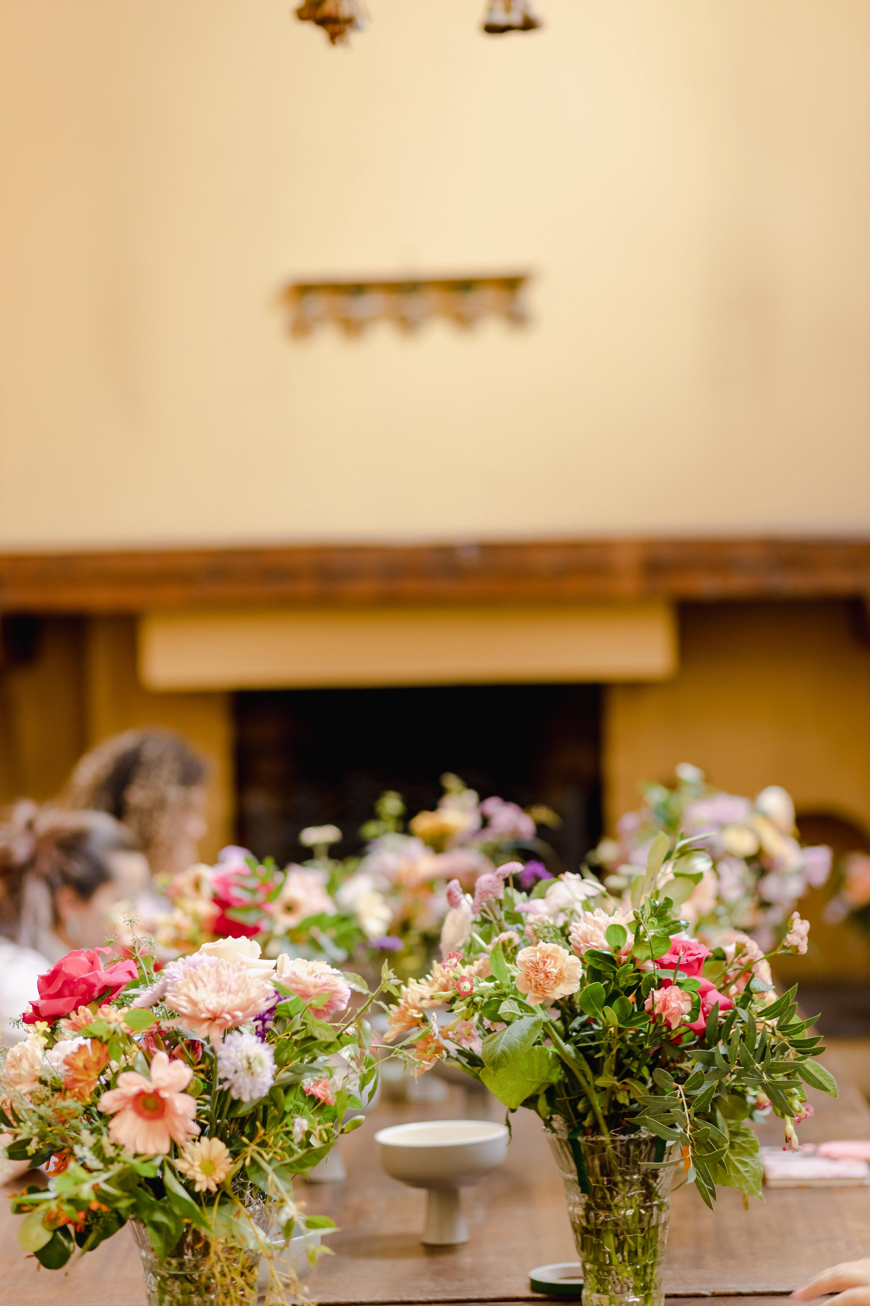 Taller de floral styling editorial con enfoque artístico y montaje visual